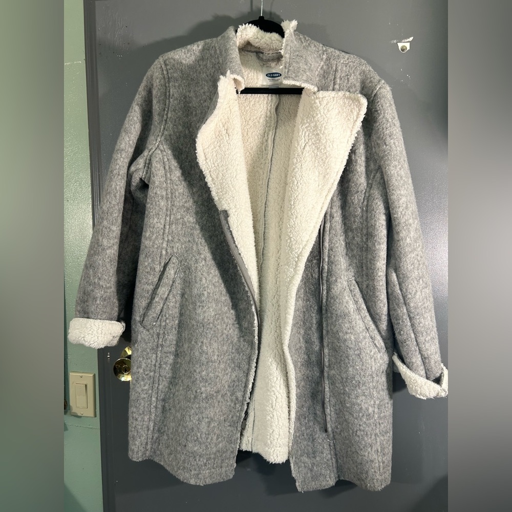 Old navy shearling-lined coat - so cozy! Medium